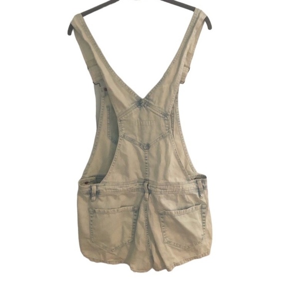 Bullhead Light Wash Denim Overall Shorts size medium - Picture 2 of 14